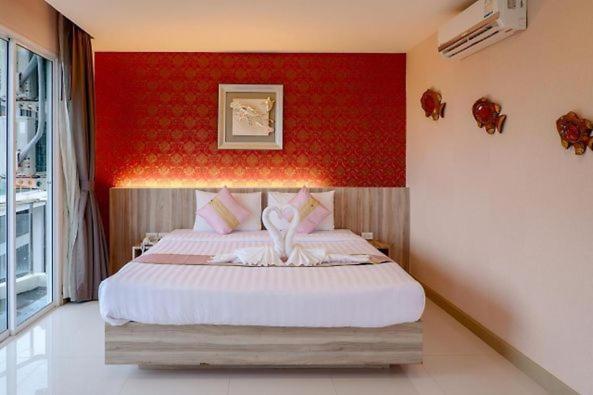 Dipantai Boutique Beach Resort Patong Extérieur photo
