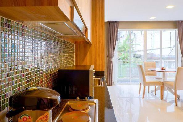 Dipantai Boutique Beach Resort Patong Extérieur photo