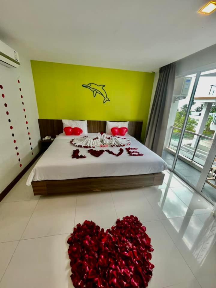 Dipantai Boutique Beach Resort Patong Extérieur photo